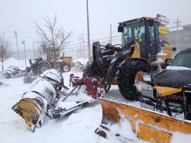 Snowplows in Cape Breton Feb 9, 2016