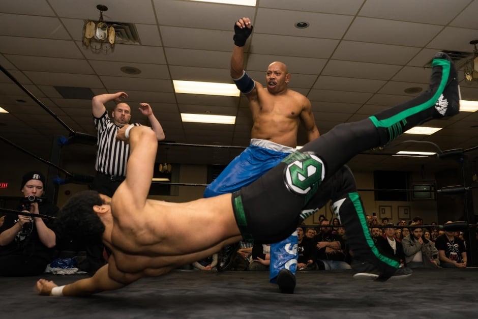 wrestling ottawa indie