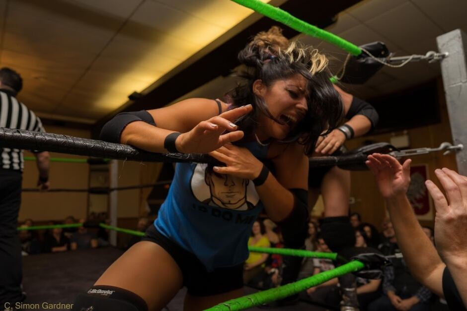 indie wrestling ottawa