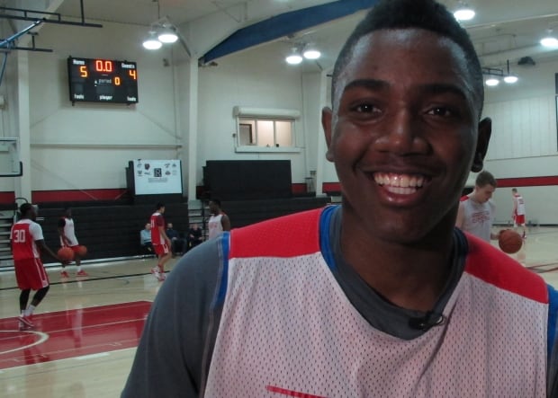 Kalif Young -basketball