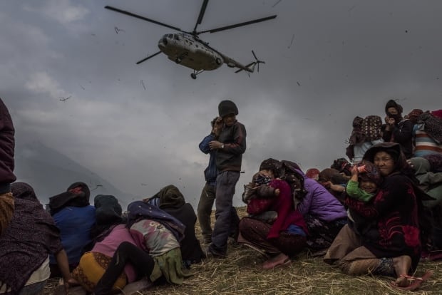World Press Photo 2016 winner Earthquake aftermath 3rd prize general news by Daniel Berehulak