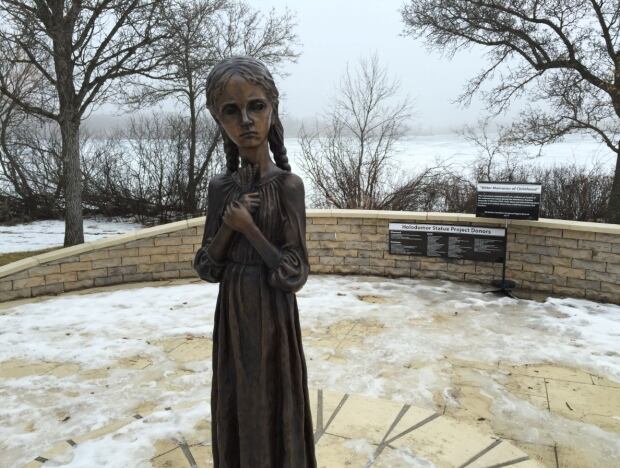 statue-holdomor-01.jpg