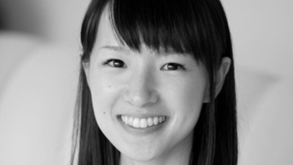 Decluttering sensation Marie Kondo.