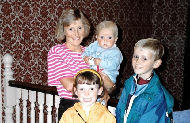 Phyllis Whitsell with kids