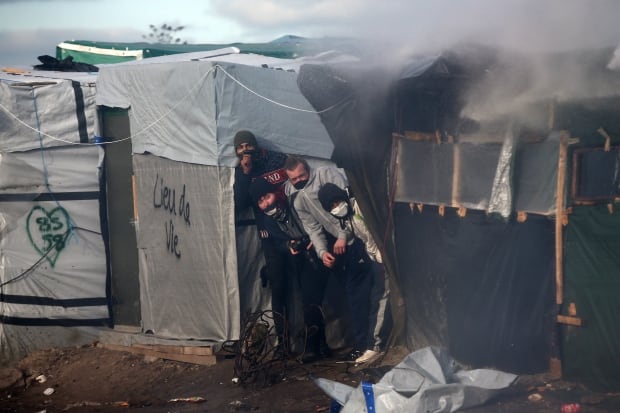 Calais Jungle refugee camp removed Feb 29 2016 89525064 water cannons