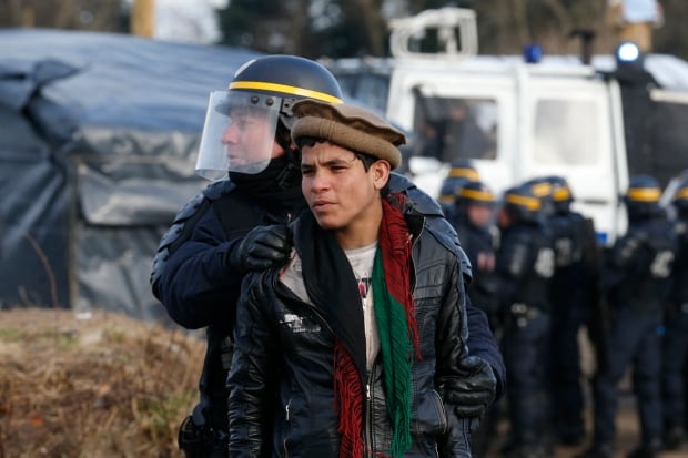 Calais Jungle refugee camp cleared Feb 29 2016 arrests