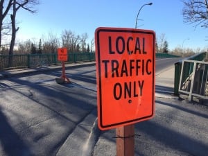 zoo road closed
