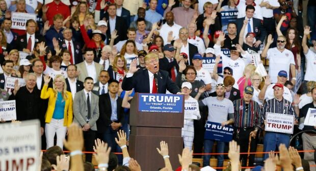 GOP 2016 Trump Raised Hand