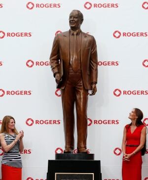 Toronto Ted Rogers sculpture