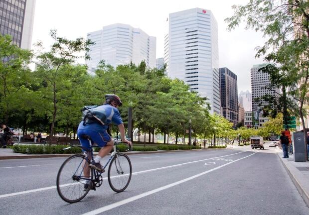 Urban Cycling Safety 20130811