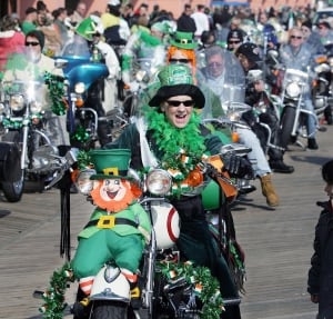 ST PATRICKS DAY PARADE TOPIX