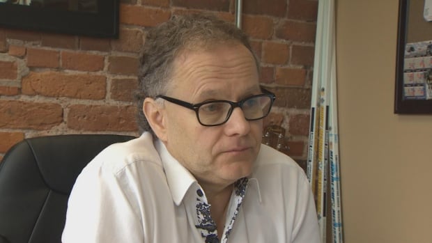 nb-wayne-long nb-wayne-long Why Liberal and PC MLAs rarely 'go Long' and vote against their parties