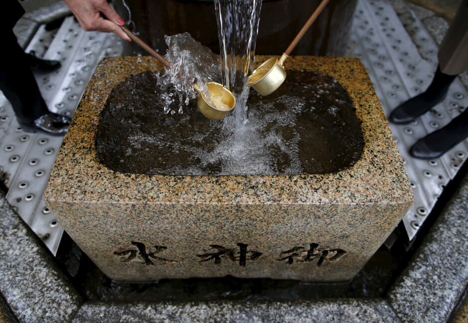 world water day Kaikyoji temple Tokyo divine water March 2016