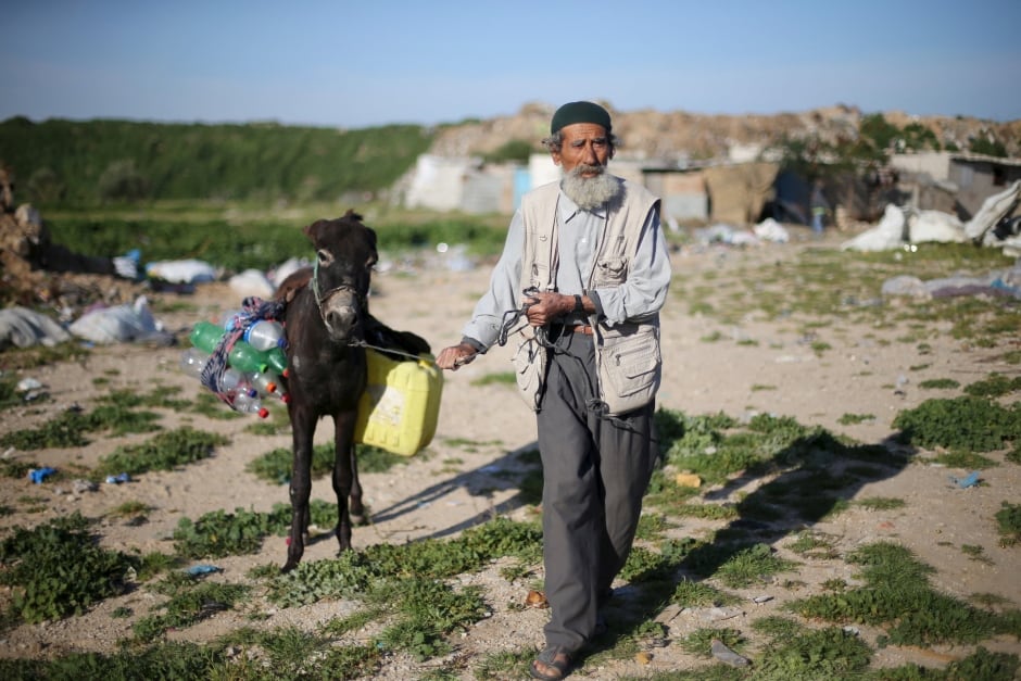world water day Palestinian donkey transport March 2016