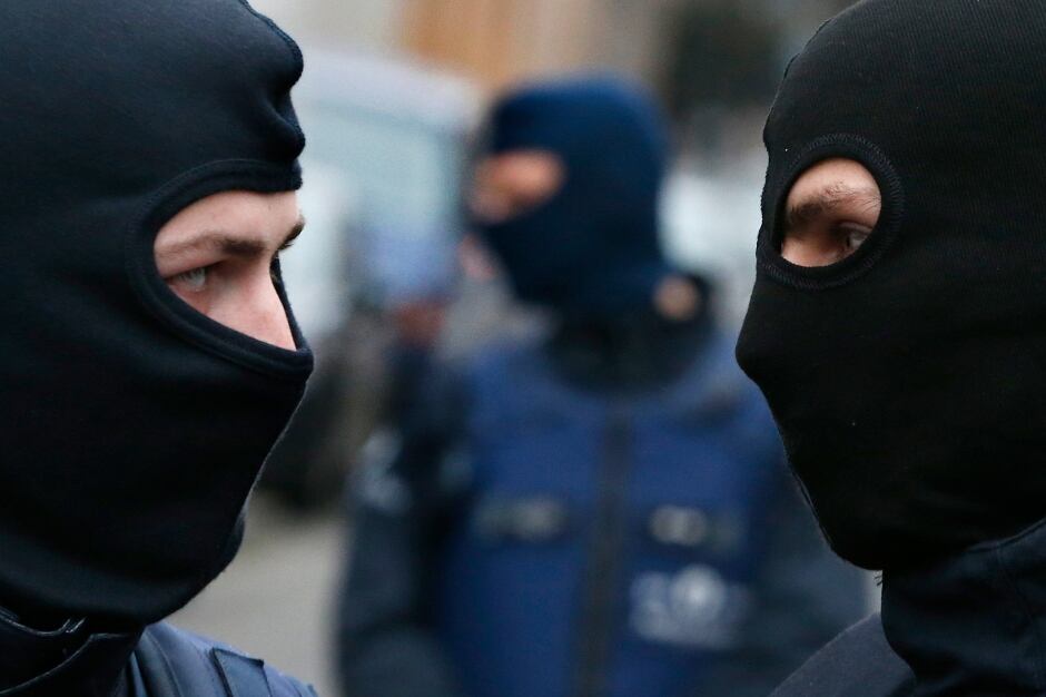 WIP FRANCE-SHOOTING suspect captured in BRUSSELS-RAID March 18 2016