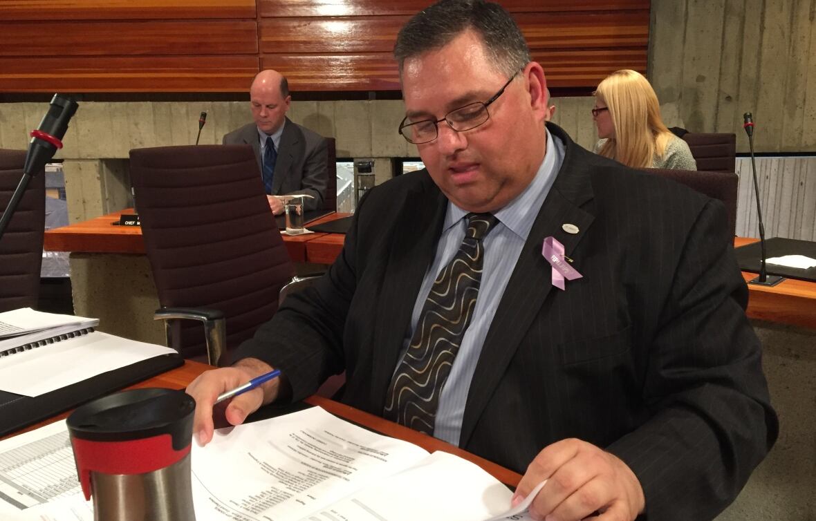 'I would have to take a leave' Sheilagh O'Leary weighs in on Ron