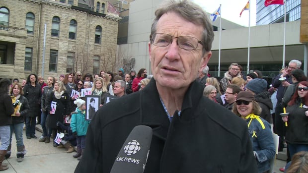 Dr. David Swann candlelight vigil