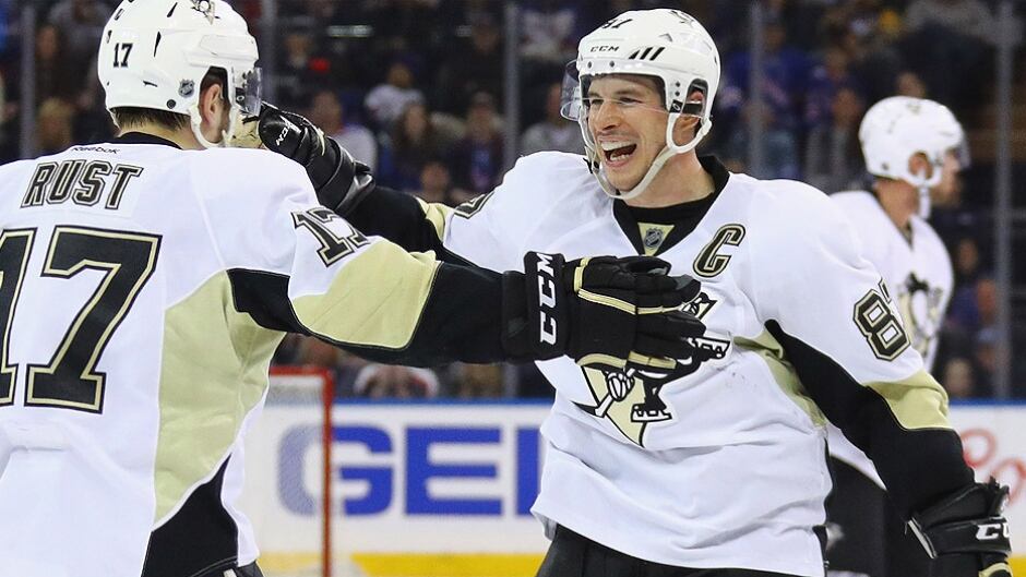 Gallery: Sidney Crosby returns to childhood rink for Penguins