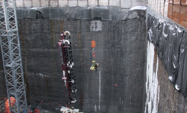 Ottawa rescue Claridge 505 Preston Street construction worker March 23 2016