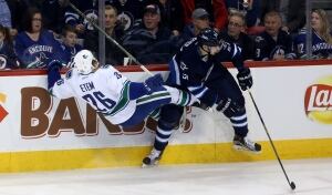 HKN Canucks Jets 20160322