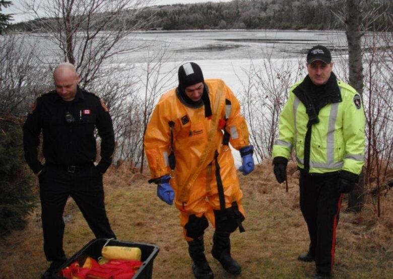 Icy ordeal ends safely at C.B.S. pond for dog, overturned canoeist