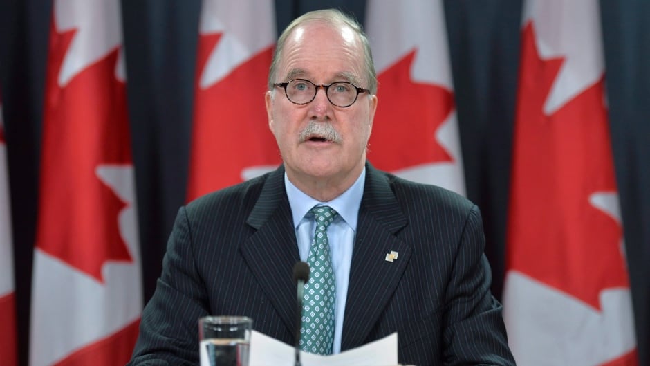 Official Languages commissioner Graham Fraser speaks at a news conference in Ottawa on Tuesday, Oct. 7, 2014.