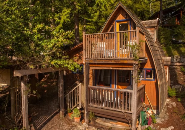Airbnb-Tuwanek