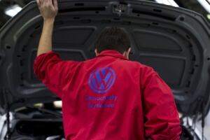 volkswagen vw engine hood