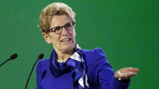 Health care execs bask in Sunshine List Health care execs bask in Sunshine List