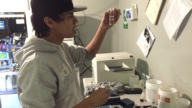 http://www.cbc.ca/news/canada/thunder-bay/teen-first-nation-drinking-water-1.3563110?cmp=rss