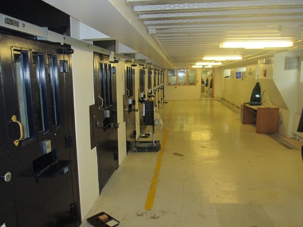 Howard Sapers hallway