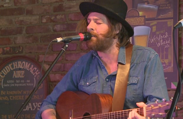Matt Mays at O'Rielly's for Fort McMurray Alan Doyle fundraiser
