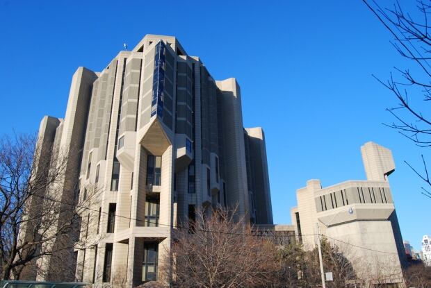 322 robarts