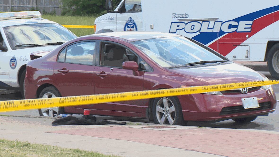 Shooting in Bloor and Kipling area leaves 1 in lifethreatening