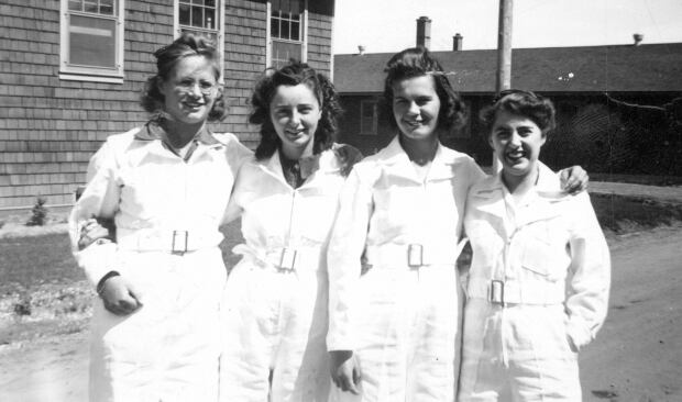 Flight Line Okotoks women