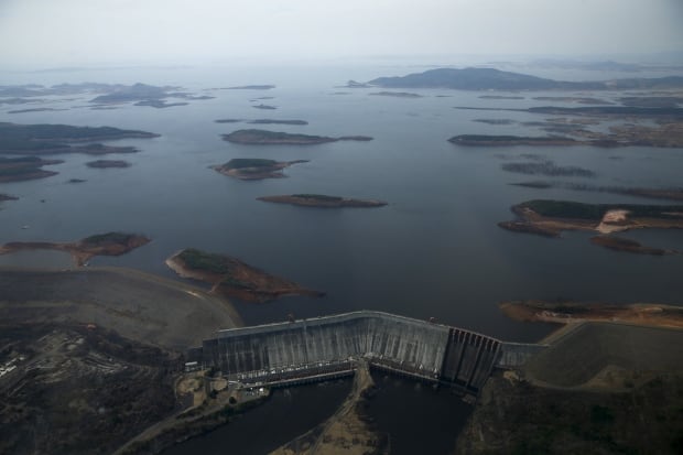 VENEZUELA-ENERGY crisis drought behind the guri dam april 12 2016