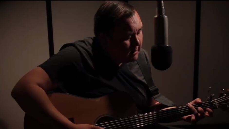 Anishinabe singer/songwriter William Prince is often compared to Leonard Cohen, Willie Nelson and Barry White.