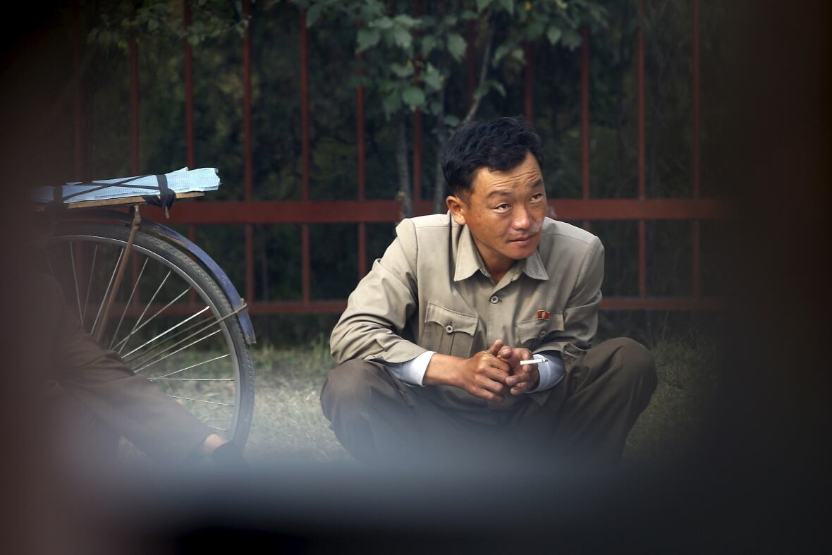North Korea, a smokers' paradise, pushes populace to kick the habit