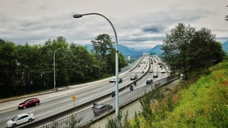 Second Narrows Bridge Vancouver, Burrard Inlet, North Shore, traffic