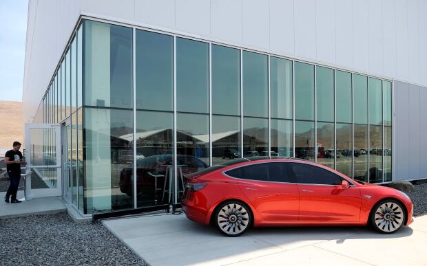 TESLA-GIGAFACTORY/