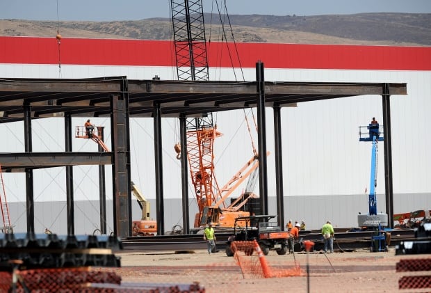 TESLA-GIGAFACTORY/
