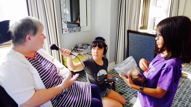 Judy Kennedy, Tai Poole, Sook-Yin Lee - Sleepover 3