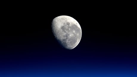 The setting moon is seen in a photograph taken by Expedition 47 Flight Engineer Tim Peake of the European Space Agency (ESA) from the International Space Station on March 28, 2016 and released by NASA on April 4, 2016. Picture taken March 28, 2016. REUTERS/ESA/NASA/Handout via Reuters THIS IMAGE HAS BEEN SUPPLIED BY A THIRD PARTY. IT IS DISTRIBUTED, EXACTLY AS RECEIVED BY REUTERS, AS A SERVICE TO CLIENTS. FOR EDITORIAL USE ONLY. NOT FOR SALE FOR MARKETING OR ADVERTISING CAMPAIGNS - RTSDISD USA-NASA/