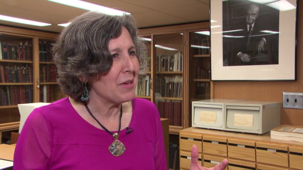 Leah Cohen, Librarian and Curator