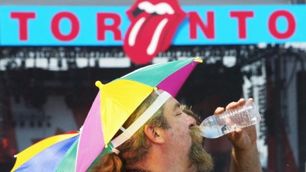 Environment Canada issues heat warning for much of southern Ontario Environment Canada issues heat warning for much of southern Ontario