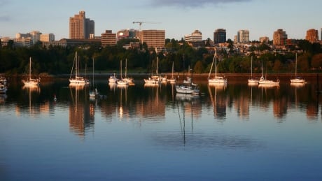 A new report before Vancouver city council says high e-coli occurrences, especially in the east basin of False Creek are likely sue to liveaboard boaters improperly dumping raw sewage into the waterway. Sailboats anchored in False Creek