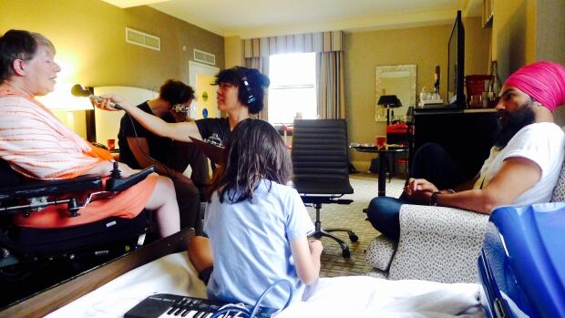 Judy Kennedy, Tai Poole, Jagmeet Singh, Sook-Yin Lee - Sleepover 3