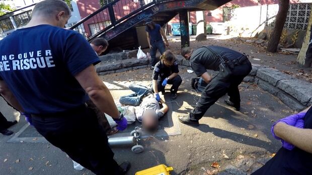 Province sidelines firefighters on 911 calls involving coronavirus, flu-like illness