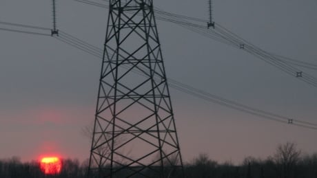 A new high voltage power line is planned to run from Chatham to Lakeshore.
Hydro lines