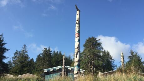 Totems on Haida Gwaii. Haida Gwaii totems